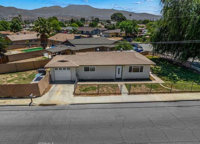 Property at 149 S Mistletoe Ave, San Jacinto, CA 92583, 3 beds, 1 bath