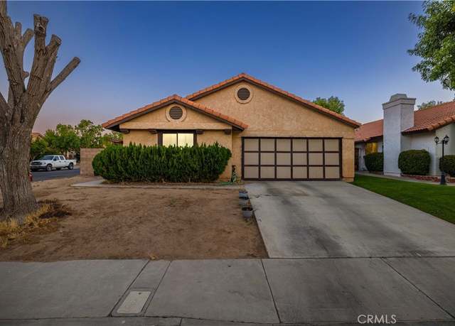 Property at 3646 E Avenue R10, Palmdale, CA 93550, 2 beds, 2 baths
