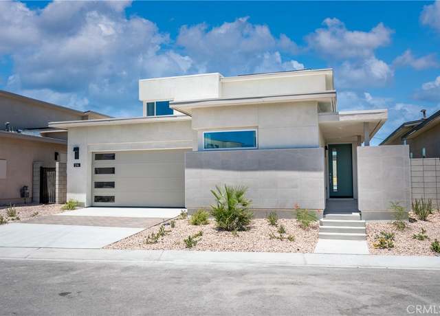 Property at 216 Mustang Ln, Palm Springs, CA 92262, 4 beds, 3.5 baths