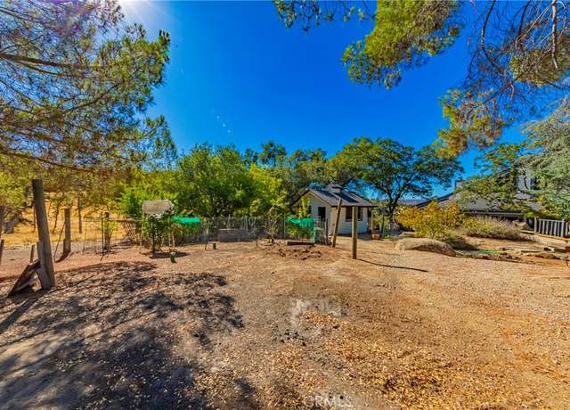 Property at 30530 Corral Dr, Coarsegold, CA 93614, 3 beds, 2 baths