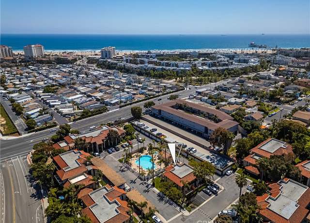 Property at 7648 Bay Dr #201, Huntington Beach, CA 92648, 2 beds, 1 bath