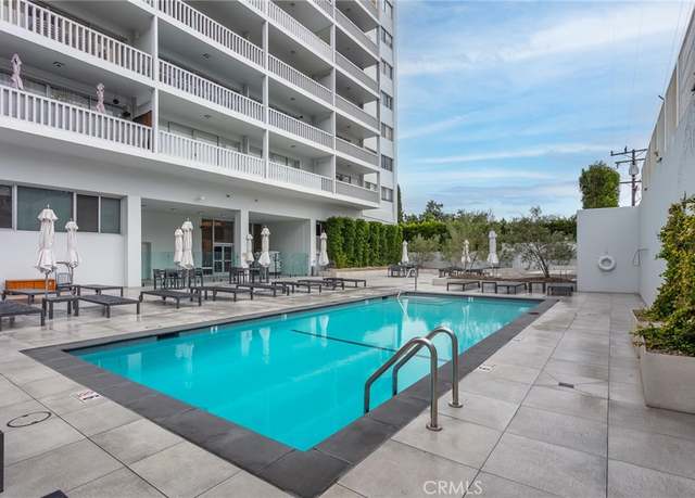 Property at 999 N Doheny Dr #402, West Hollywood, CA 90069, 1 bath