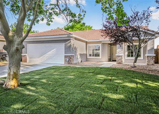 Property at 1805 W Avenue H5, Lancaster, CA 93534, 3 beds, 2 baths