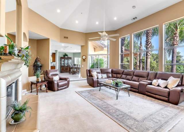 Property at 20194 Deerben Rd, Ramona, CA 92065, 4 beds, 4.5 baths