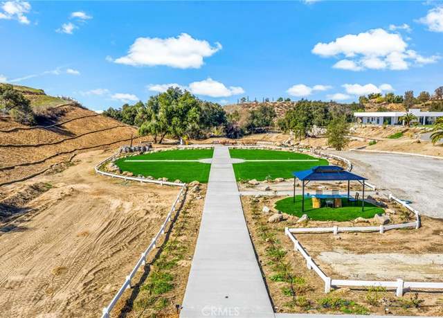 Property at 40880 De Portola Rd, Temecula, CA 92592, 4 beds, 4.5 baths