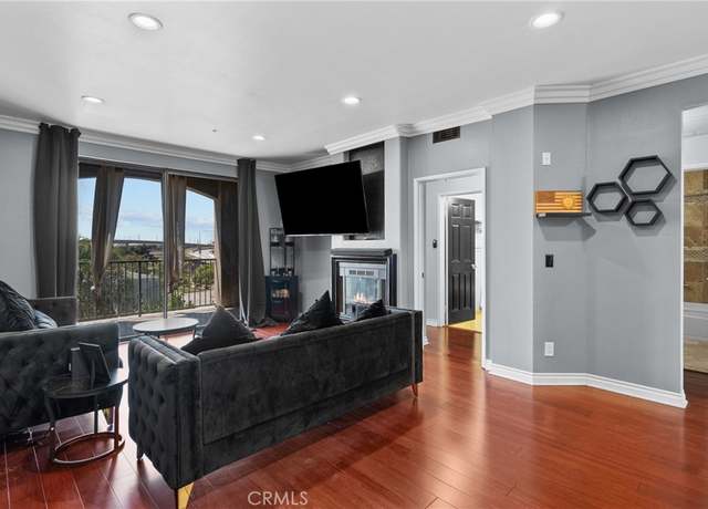 Property at 555 Maine Ave #320, Long Beach, CA 90802, 2 beds, 2 baths