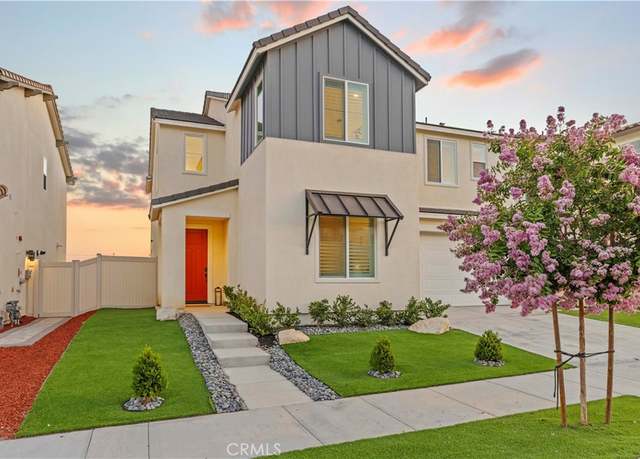Property at 28537 Daybreak Way, Saugus, CA 91350, 4 beds, 3 baths