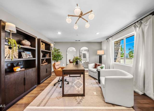 Property at 586 Via Chelsea, Camarillo, CA 93012, 3 beds, 2.5 baths