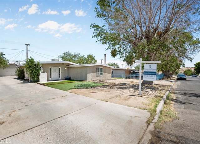 Property at 16652 Zenda St, Victorville, CA 92395, 3 beds, 1 bath