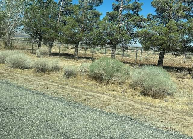 Property at 50206 230th St W, Lancaster, CA 93536