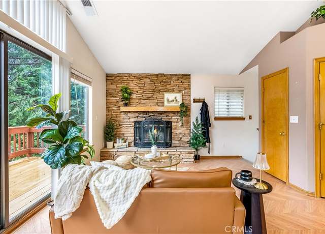 Property at 862 Strawberry Peak Rd, Twin Peaks, CA 92391, 2 beds, 1.5 baths