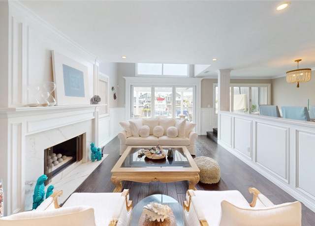 Property at 16143 Saint Croix Cir, Huntington Beach, CA 92649, 4 beds, 3 baths