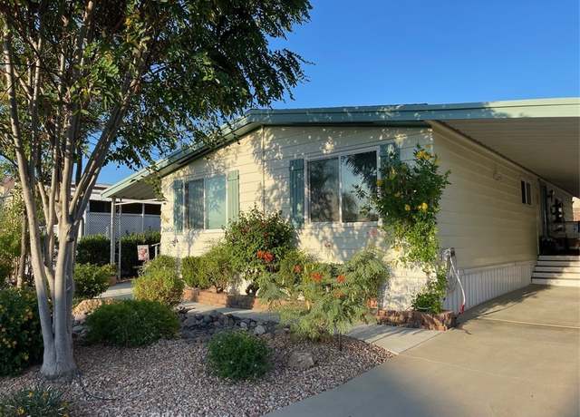 Property at 26076 Butterfly Palm Dr, Homeland, CA 92548, 2 beds, 2 baths