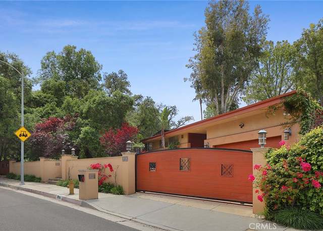 Property at 3951 Vanalden Ave, Tarzana, CA 91356, 4 beds, 4 baths