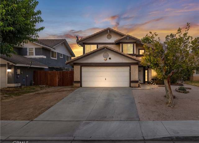 Property at 44718 Foxboro Ct, Lancaster, CA 93535, 4 beds, 2.5 baths