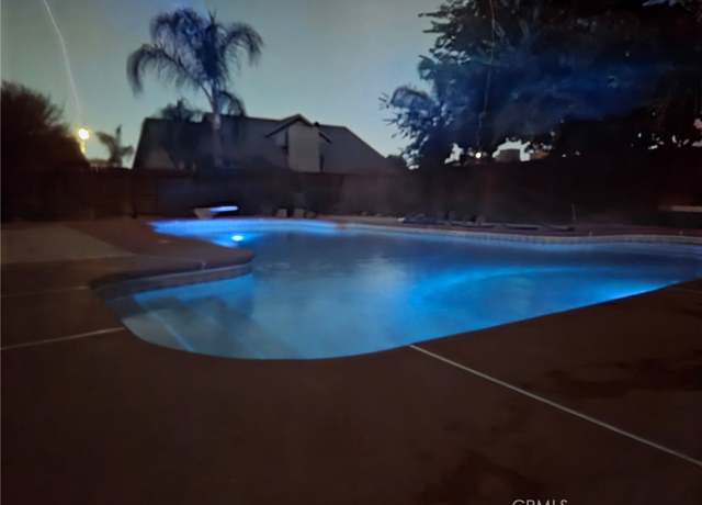 Property at 3644 Manila Ave, Clovis, CA 93612, 3 beds, 2 baths