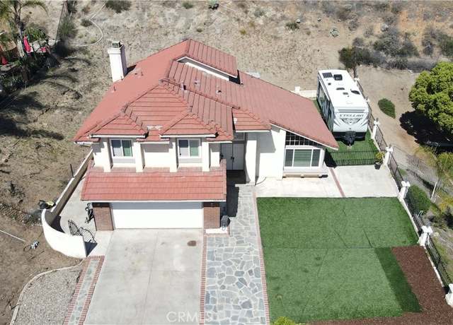 Property at 16971 Lakepointe Dr, Riverside, CA 92503, 3 beds, 2.5 baths
