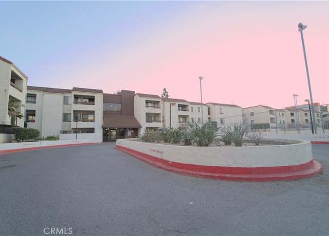 Property at 600 W Third St Unit B211, Santa Ana, CA 92701, 2 beds, 1 bath