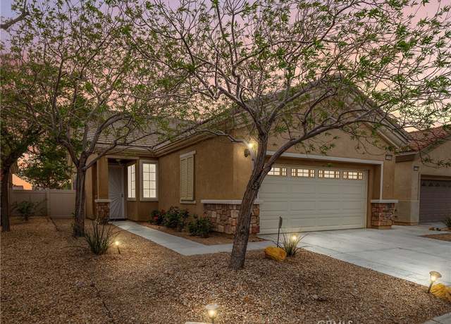 Property at 10364 Lakeshore Dr, Apple Valley, CA 92308, 2 beds, 2 baths