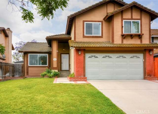 Property at 921 Hedges Dr, Corona, CA 92878, 3 beds, 2.5 baths