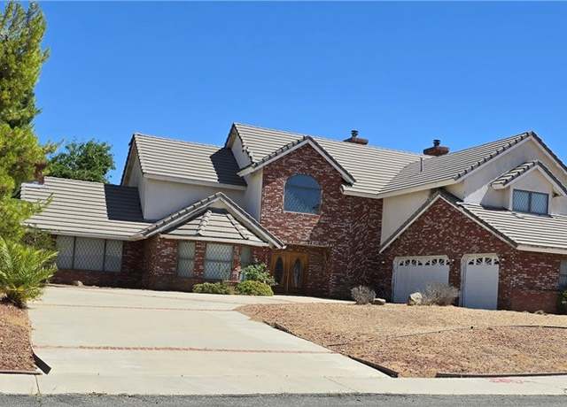 Property at 6841 Granada Dr, Palmdale, CA 93551, 3 beds, 3.5 baths