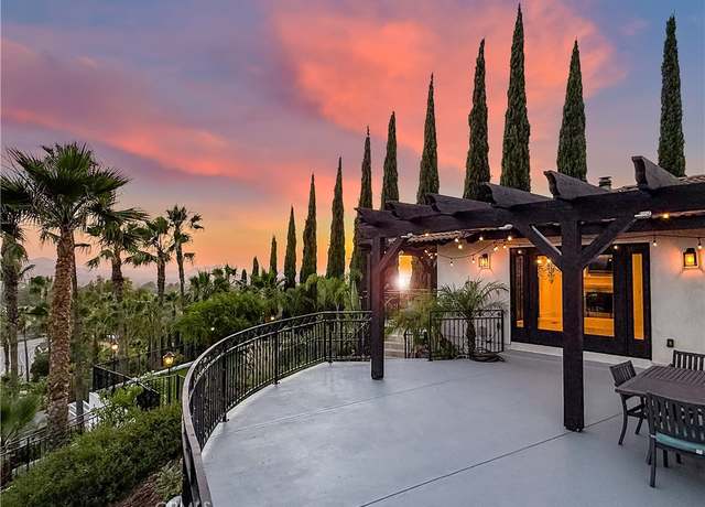 Property at 567 Lone Oak Dr, Thousand Oaks, CA 91362, 4 beds, 4.5 baths