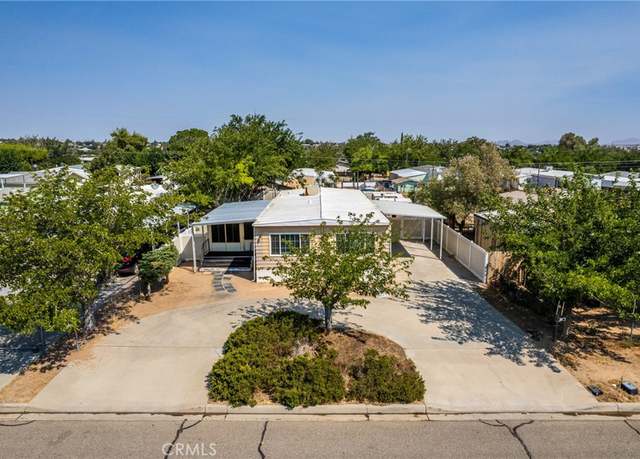 Property at 19146 Hinton St, Hesperia, CA 92345, 2 beds, 2 baths