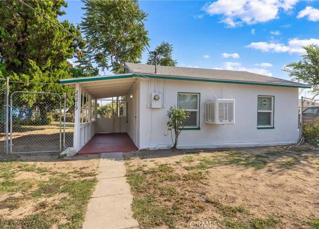Property at 26219 9th St, Highland, CA 92346, 2 beds, 1 bath