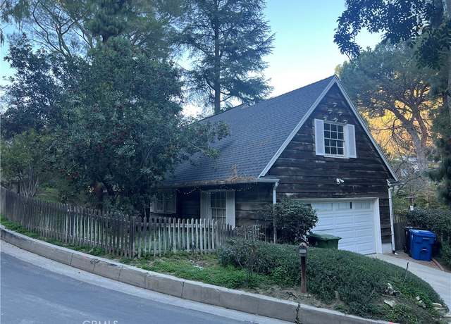 Property at 14807 Round Valley Dr, Sherman Oaks, CA 91403, 3 beds, 2 baths