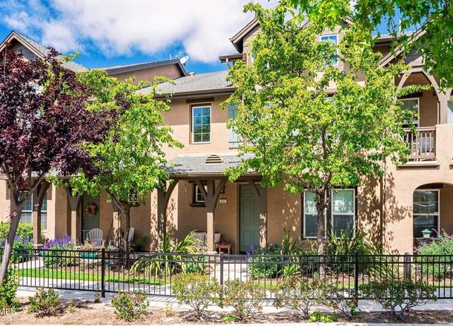 Property at 337 Feather River Pl, Oxnard, CA 93036, 3 beds, 2.5 baths