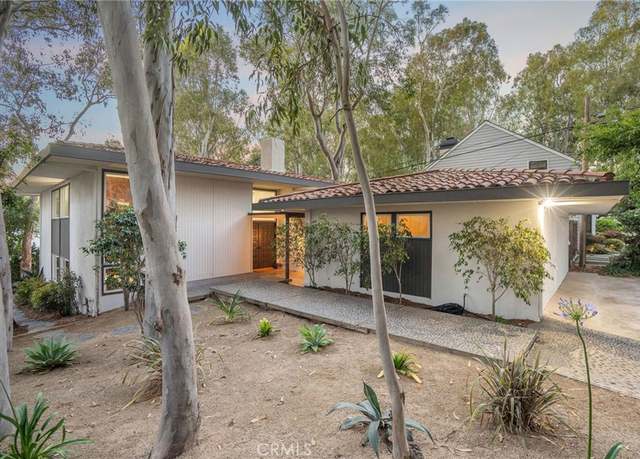Property at 105 Via Capay, Palos Verdes Estates, CA 90274, 4 beds, 3 baths