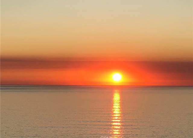 Property at 304 27th St, Manhattan Beach, CA 90266, 4 beds, 4.5 baths