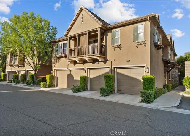 Property at 19539 Laroda, Saugus, CA 91350, 2 beds, 2.5 baths