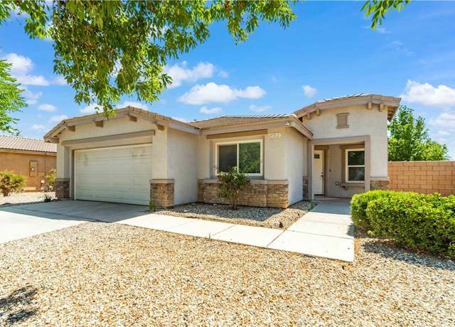 Property at 45722 Palm Ln, Lancaster, CA 93535, 3 beds, 2 baths