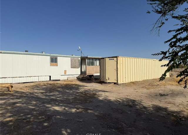 Property at 17833 Santa Fe Trl, Helendale, CA 92342, 3 beds, 2 baths