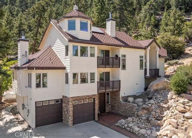 Property at 38512 North Shore Dr, Fawnskin, CA 92333, 4 beds, 4.5 baths