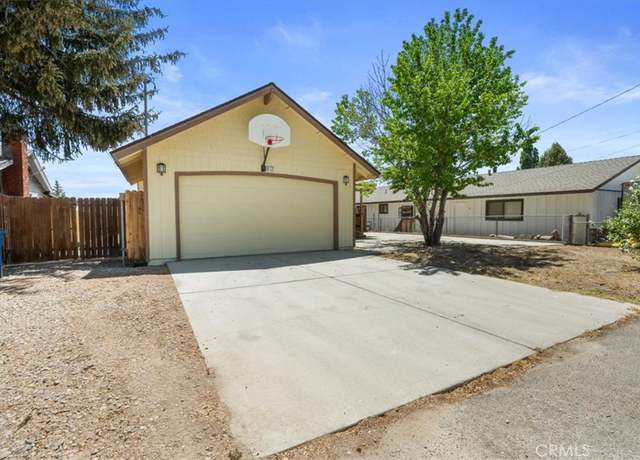 Property at 912 Sequoia Dr, Big Bear City, CA 92314, 3 beds, 2 baths