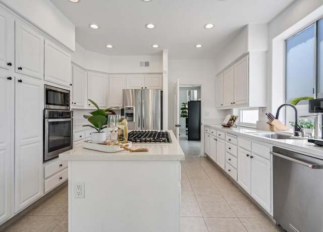 Property at 4926 Colusa Dr, Oceanside, CA 92056, 4 beds, 3 baths
