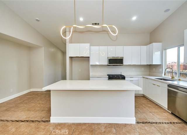 Property at 13123 Arvila Dr, Victorville, CA 92392, 4 beds, 2 baths
