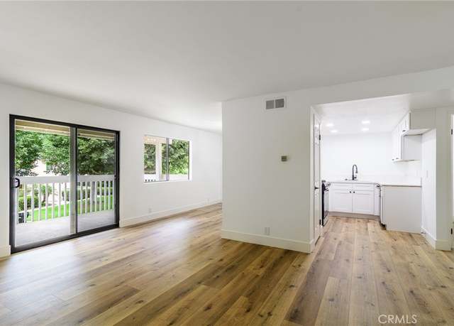 Property at 19132 Shoreline Ln #8, Huntington Beach, CA 92648, 2 beds, 1.5 baths