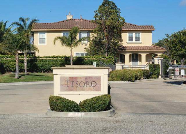 Property at 822 Belleza Dr, Oxnard, CA 93030, 5 beds, 4.5 baths