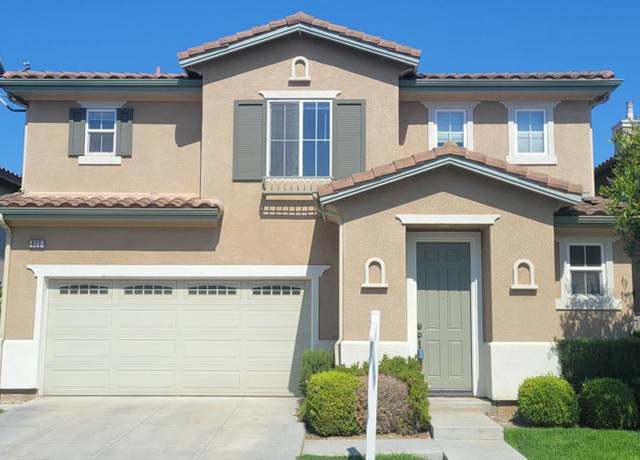 Property at 822 Belleza Dr, Oxnard, CA 93030, 5 beds, 4.5 baths