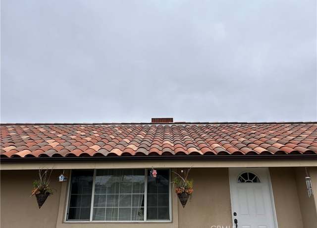 Property at 13801 Laurel St, Santa Ana, CA 92703, 2 beds, 1 bath