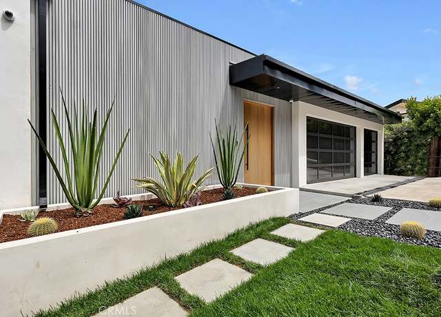 Property at 14899 Round Vly, Sherman Oaks, CA 91403, 4 beds, 3.5 baths