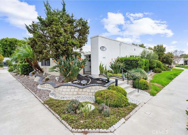 Property at 2128 Via Puerta Unit D, Laguna Woods, CA 92637, 2 beds, 1.5 baths