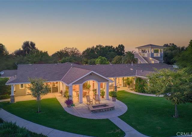 Property at 1098 S Rainbow Ave, Sanger, CA 93657, 9 beds, 9 baths