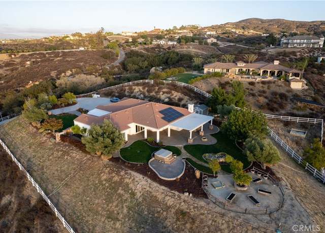 Property at 40040 Parado Del Sol Dr, Temecula, CA 92592, 4 beds, 3 baths