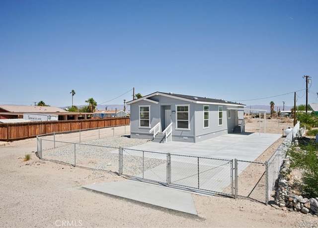 Property at 2912 Cerritos Ct, Thermal, CA 92274, 3 beds, 2 baths
