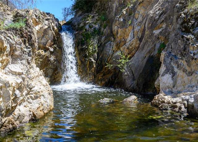 Property at 2 Huer Huero Rd, Creston, CA 93432