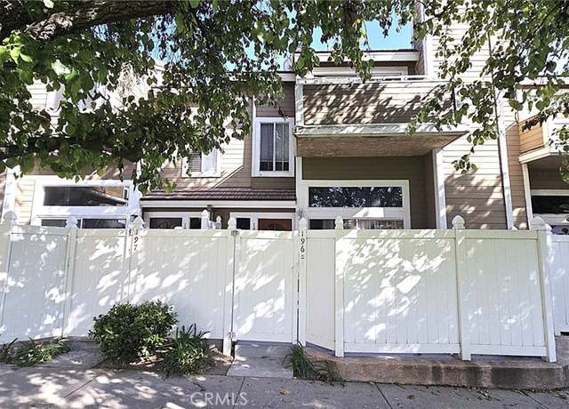 Property at 1921 Glenoaks Blvd #196, San Fernando, CA 91340, 2 beds, 2 baths